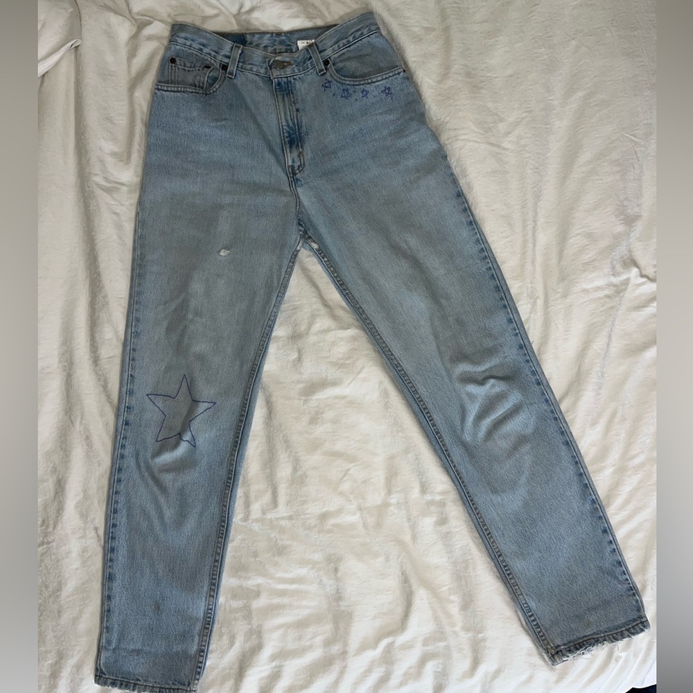 Vintage Levi’s 505 High Rise Embroidered Light Wash Jeans - Picture 2 of 12